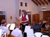 Diana Glasstetter dirigiert das Jugendorchester