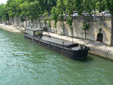 ... Hausboot auf der Seine ...