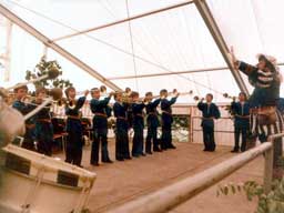 Erster Auftritt des Jugendfanfarenzugs beim Wartbergfest 1979